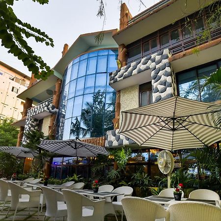 โอโย 76341 คาเฟ่ การ์เดน วิลลา Hotel ปัฏนา ภายนอก รูปภาพ